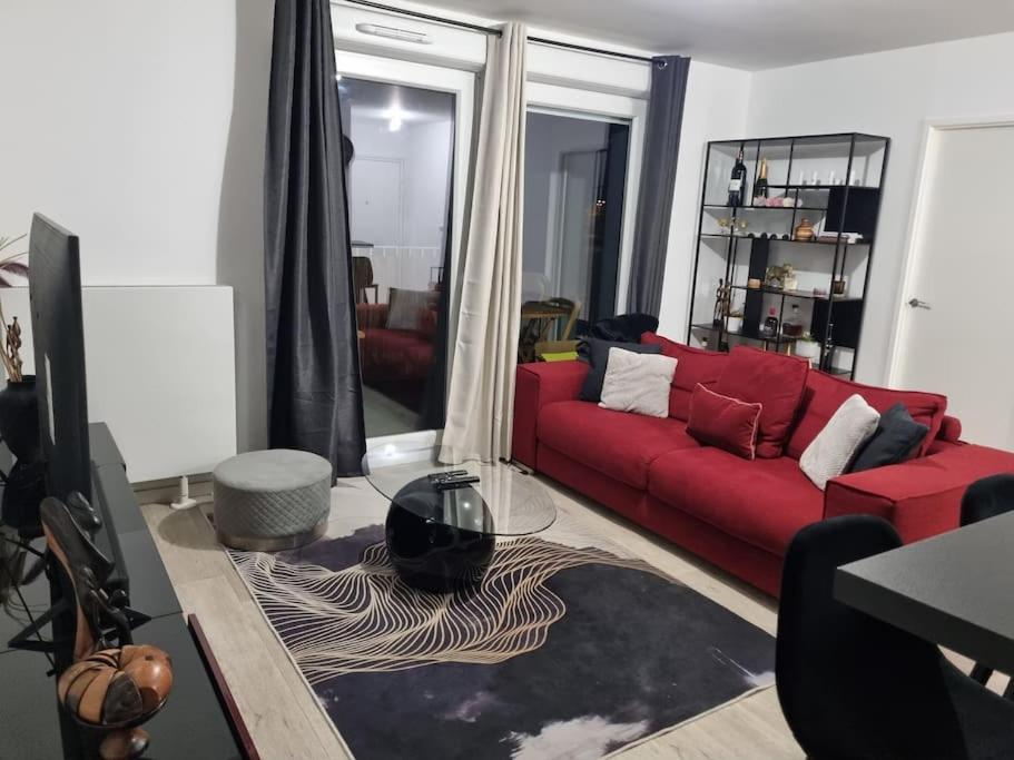 Appartement Cosy Et Equipe Meaux Buitenkant foto